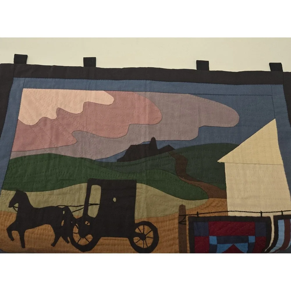 Annie Stoltzfus Amish Handmade quilt wallhanging 24.5